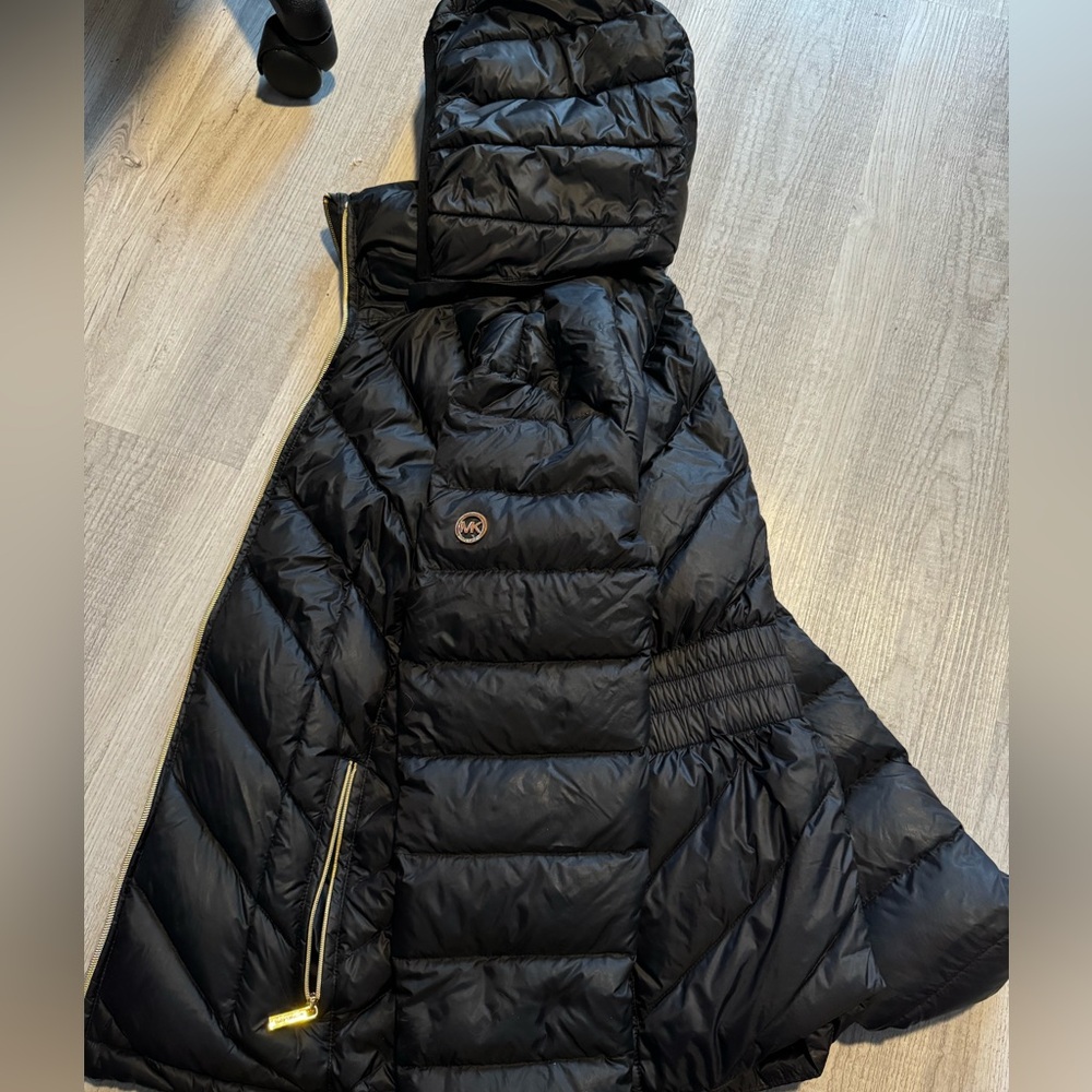 MICHAEL KORS puffer coat with hood